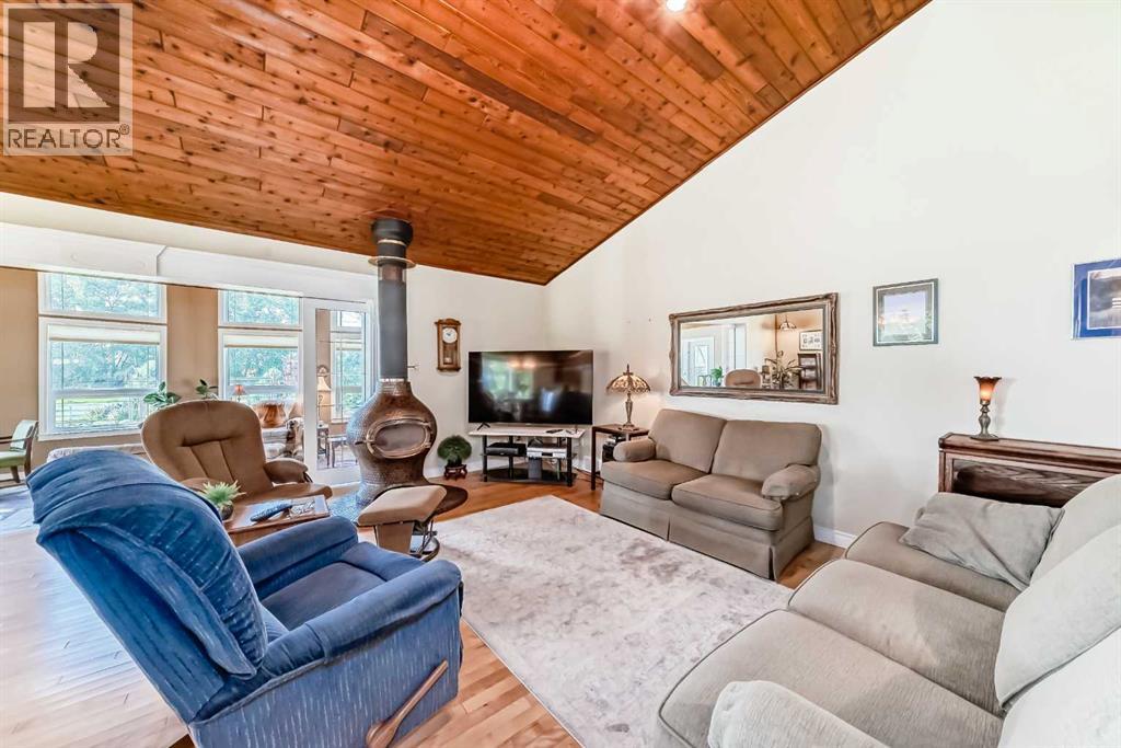 440042 Range Road 274, Rural Ponoka County, Alberta  T4J 1R4 - Photo 15 - A2245277