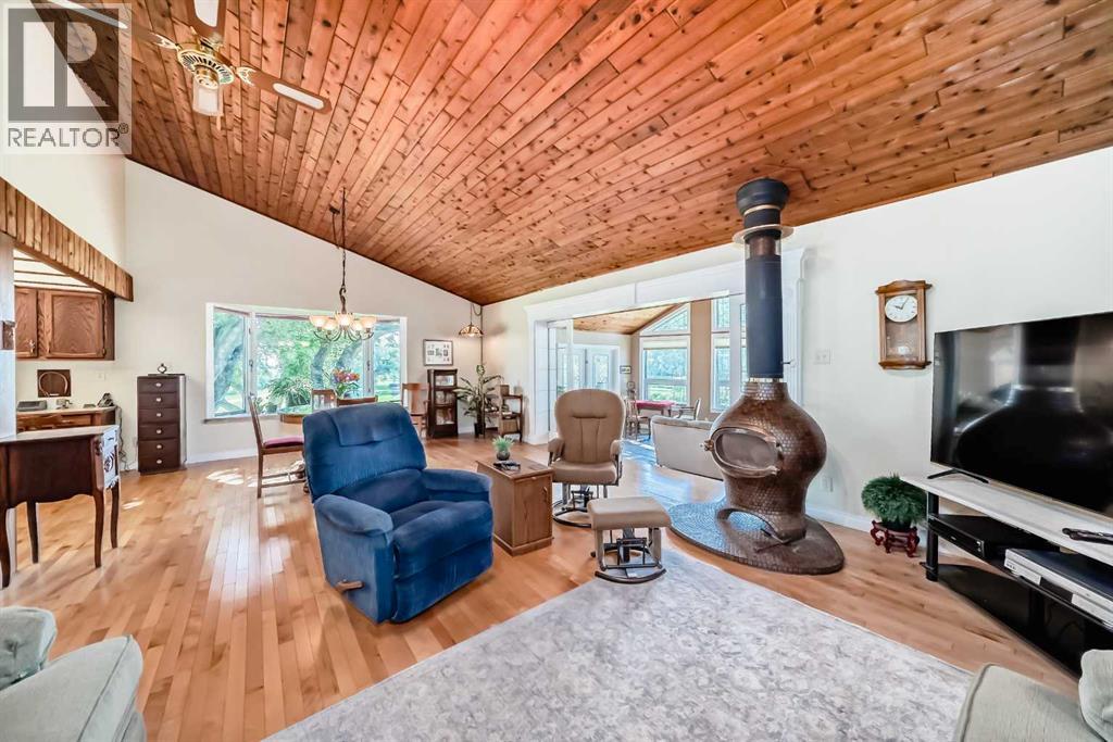 440042 Range Road 274, Rural Ponoka County, Alberta  T4J 1R4 - Photo 16 - A2245277