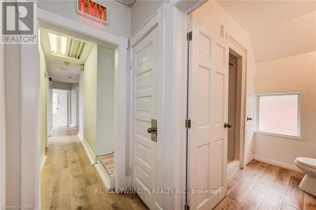 19 Schneider Avenue, Kitchener, Ontario  N2G 1K7 - Photo 20 - X12558290