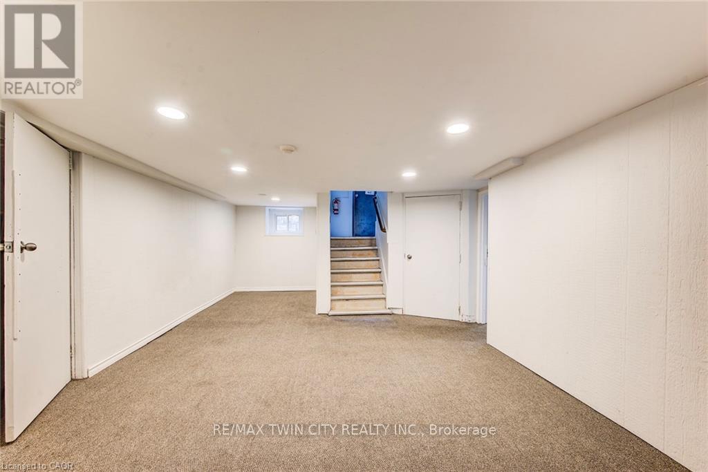 19 Schneider Avenue, Kitchener, Ontario  N2G 1K7 - Photo 30 - X12558290