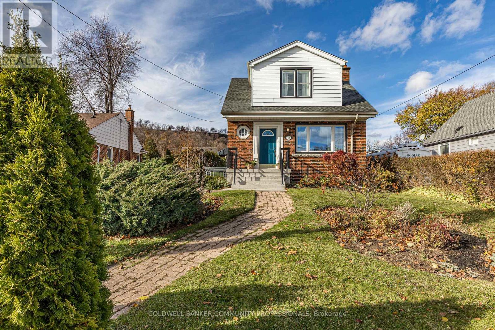 62 CLOVERDALE AVENUE, Hamilton, Ontario