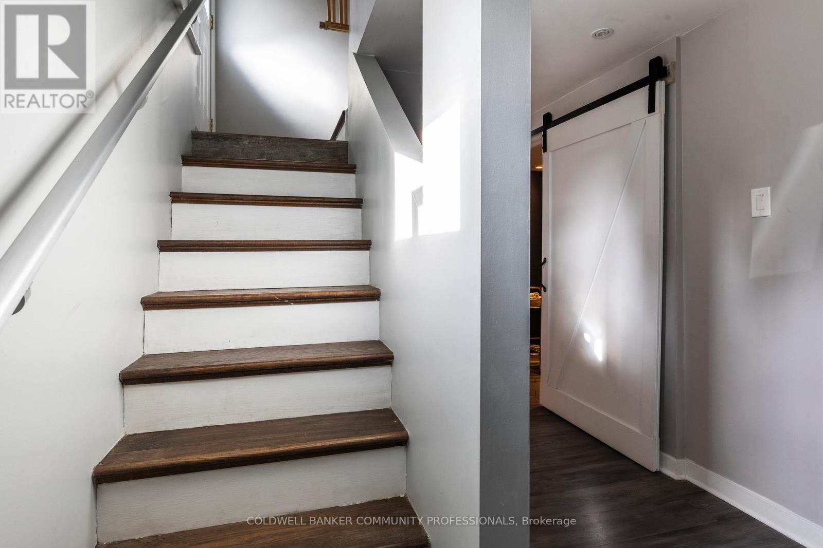 62 Cloverdale Avenue, Hamilton, Ontario  L8K 4M1 - Photo 31 - X12558322