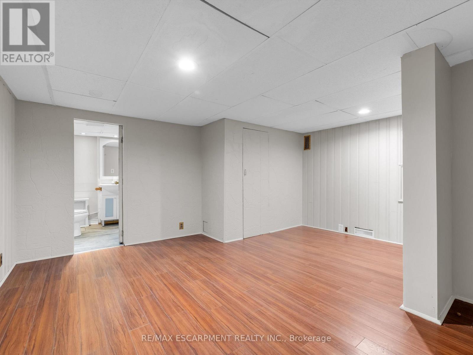 753 Burgess Avenue, Hamilton, Ontario  L8H 6J5 - Photo 24 - X12558346