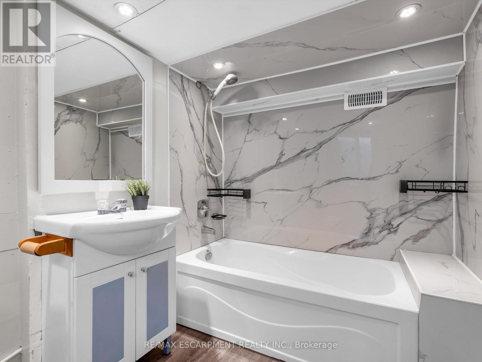 753 Burgess Avenue, Hamilton, Ontario  L8H 6J5 - Photo 26 - X12558346