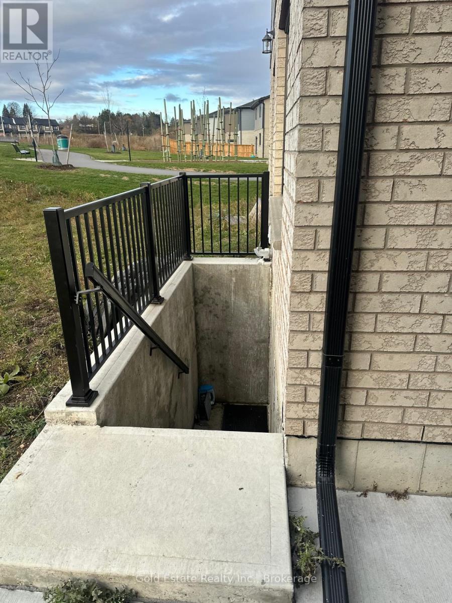 207 OTTERBEIN ROAD, Kitchener, Ontario