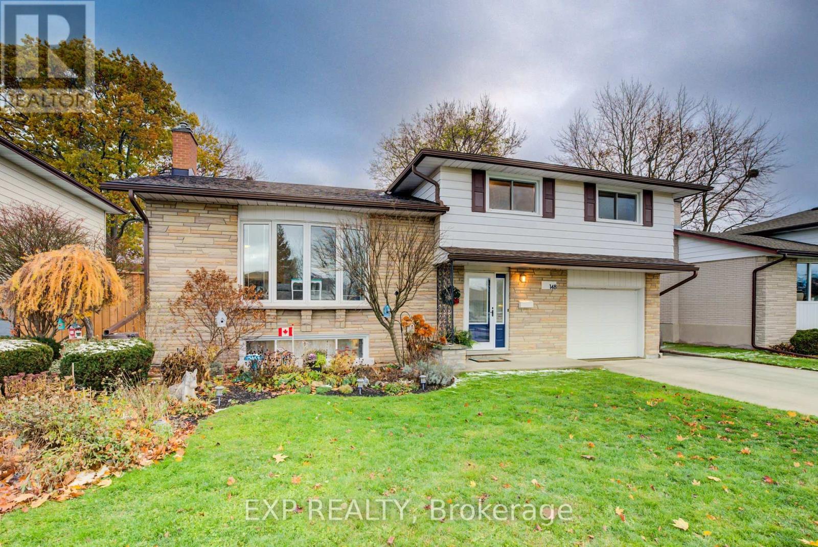148 STRATHCONA CRESCENT, Kitchener, Ontario