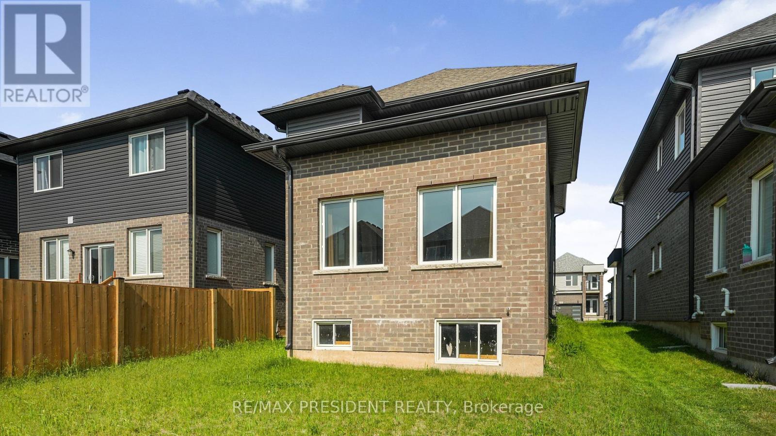 28 Mclaughlin Street, Welland, Ontario  L3B 0J8 - Photo 35 - X12558422