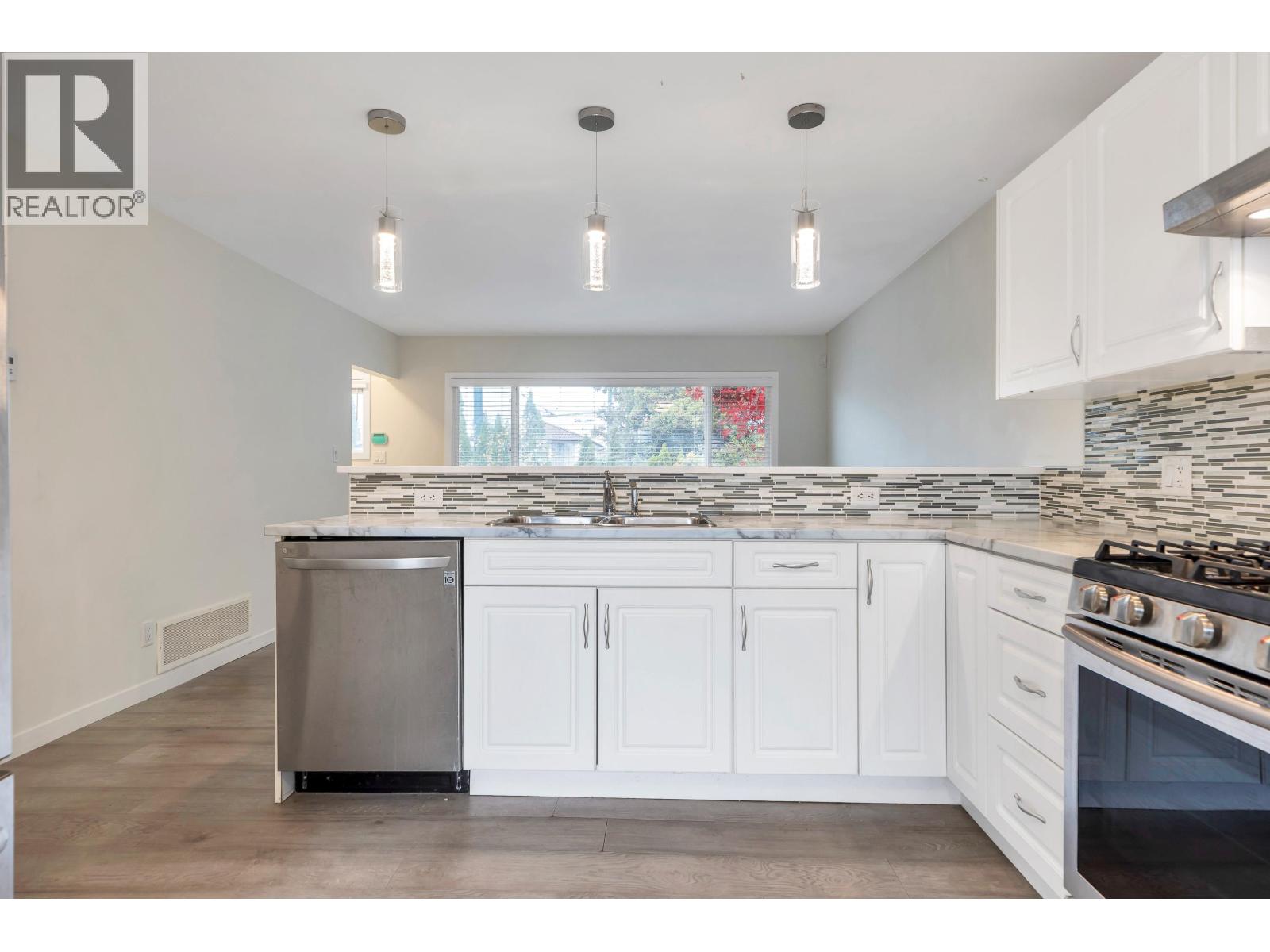 2052 E 41st Avenue, Vancouver, British Columbia  V5P 1L4 - Photo 12 - R3068510