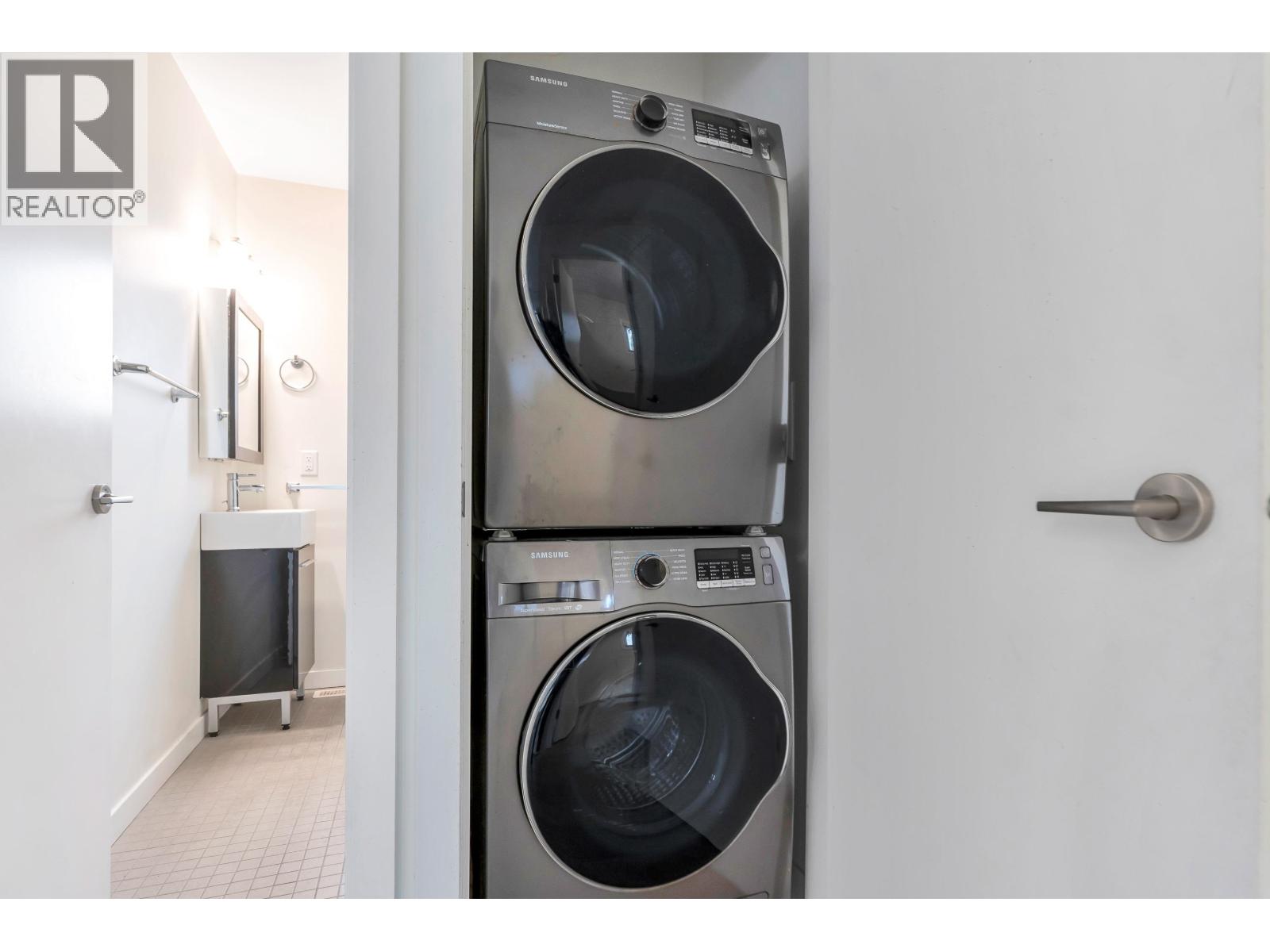 2052 E 41st Avenue, Vancouver, British Columbia  V5P 1L4 - Photo 22 - R3068510