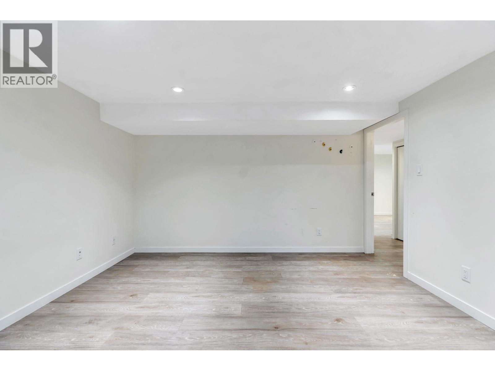 2052 E 41st Avenue, Vancouver, British Columbia  V5P 1L4 - Photo 33 - R3068510