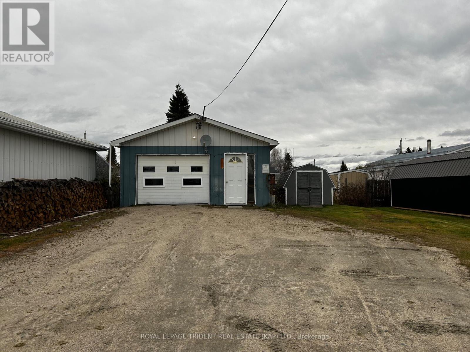 93 Leonard Avenue, Kapuskasing, Ontario  P0L 1V0 - Photo 3 - T12515758