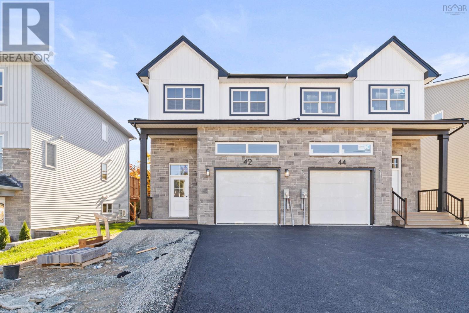 SMD-5A 42 Simona Drive, Dartmouth, Nova Scotia