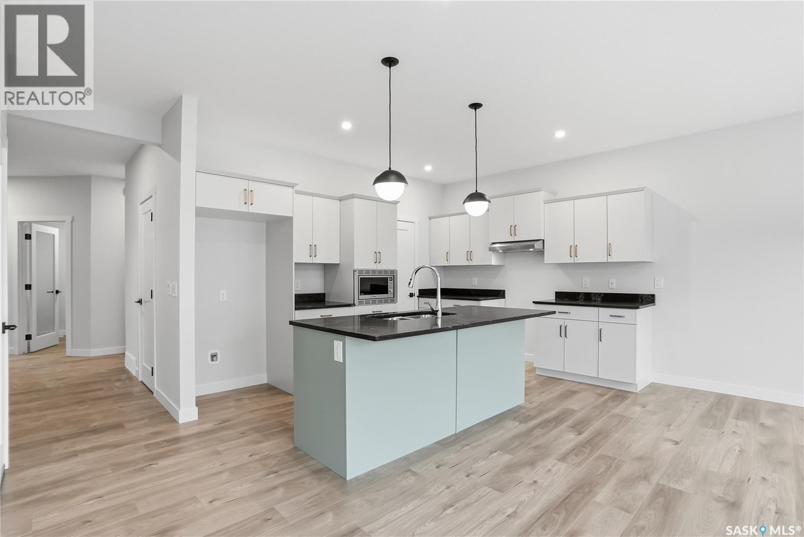 350 Katz Avenue, Saskatoon, Saskatchewan  S7V 1Y6 - Photo 9 - SK013991