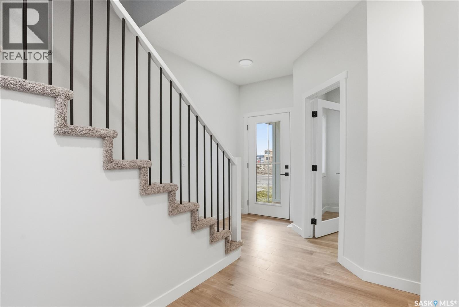 350 Katz Avenue, Saskatoon, Saskatchewan  S7V 1Y6 - Photo 4 - SK013991