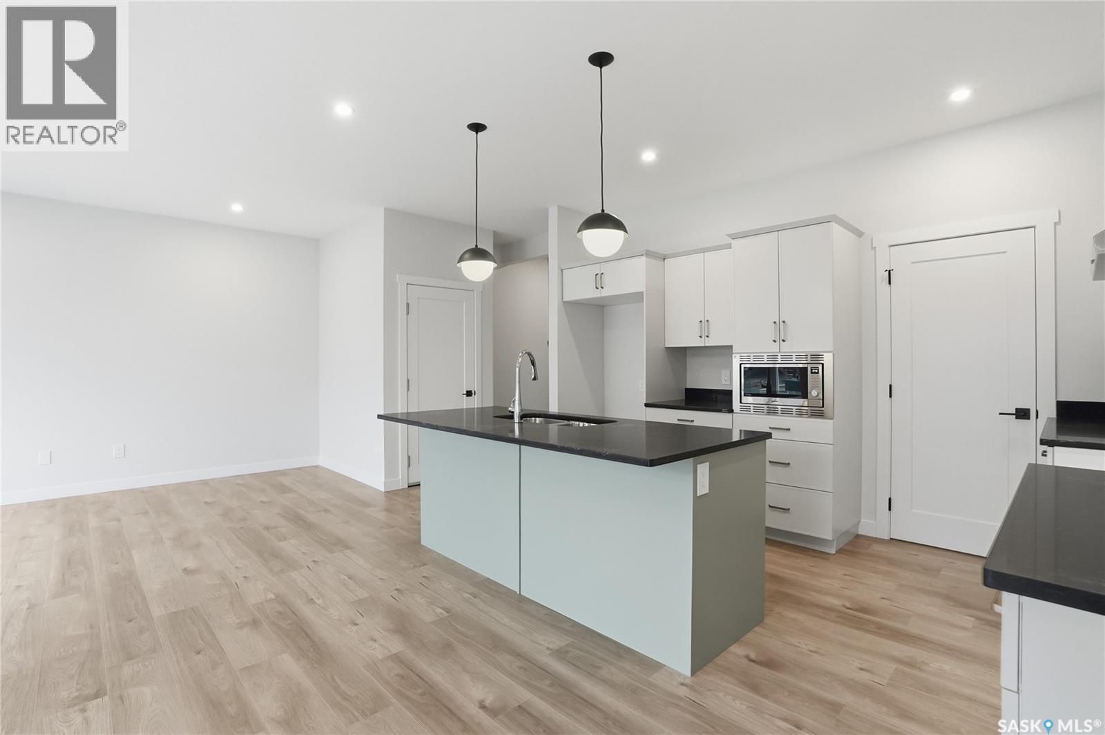 350 Katz Avenue, Saskatoon, Saskatchewan  S7V 1Y6 - Photo 11 - SK013991