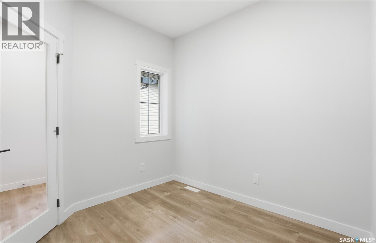 350 Katz Avenue, Saskatoon, Saskatchewan  S7V 1Y6 - Photo 6 - SK013991