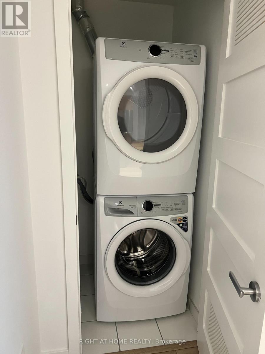 155 - 333 Sunseeker Avenue, Innisfil, Ontario  L9S 0J7 - Photo 5 - N12529400