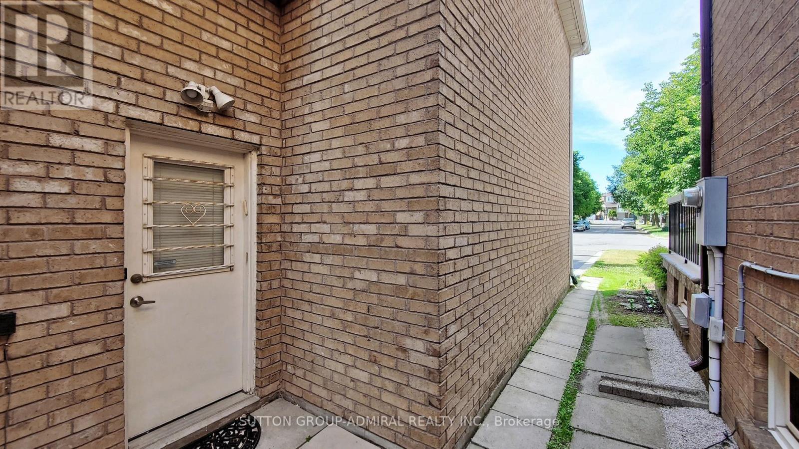 45 Pinewood Drive, Vaughan, Ontario L4J 5N8 - Photo 40 - N12554860