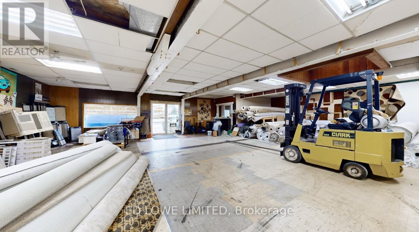 345 Atherley Road, Orillia, Ontario  L3V 1N9 - Photo 11 - S12370737