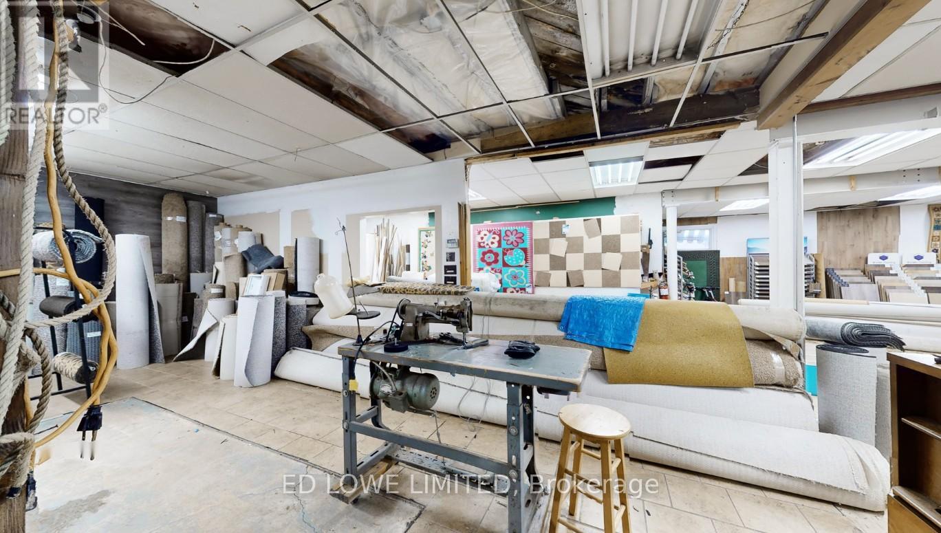 345 Atherley Road, Orillia, Ontario  L3V 1N9 - Photo 13 - S12370737