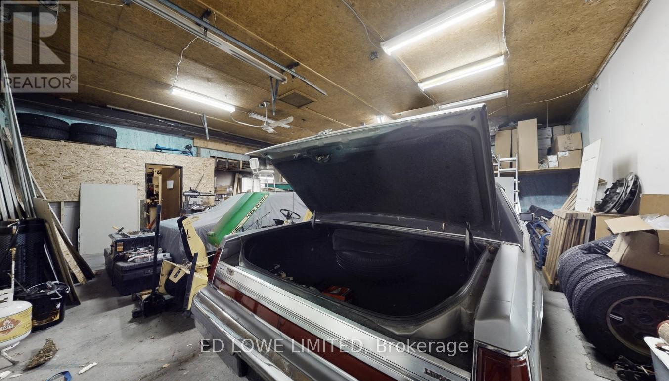 345 Atherley Road, Orillia, Ontario  L3V 1N9 - Photo 26 - S12370737