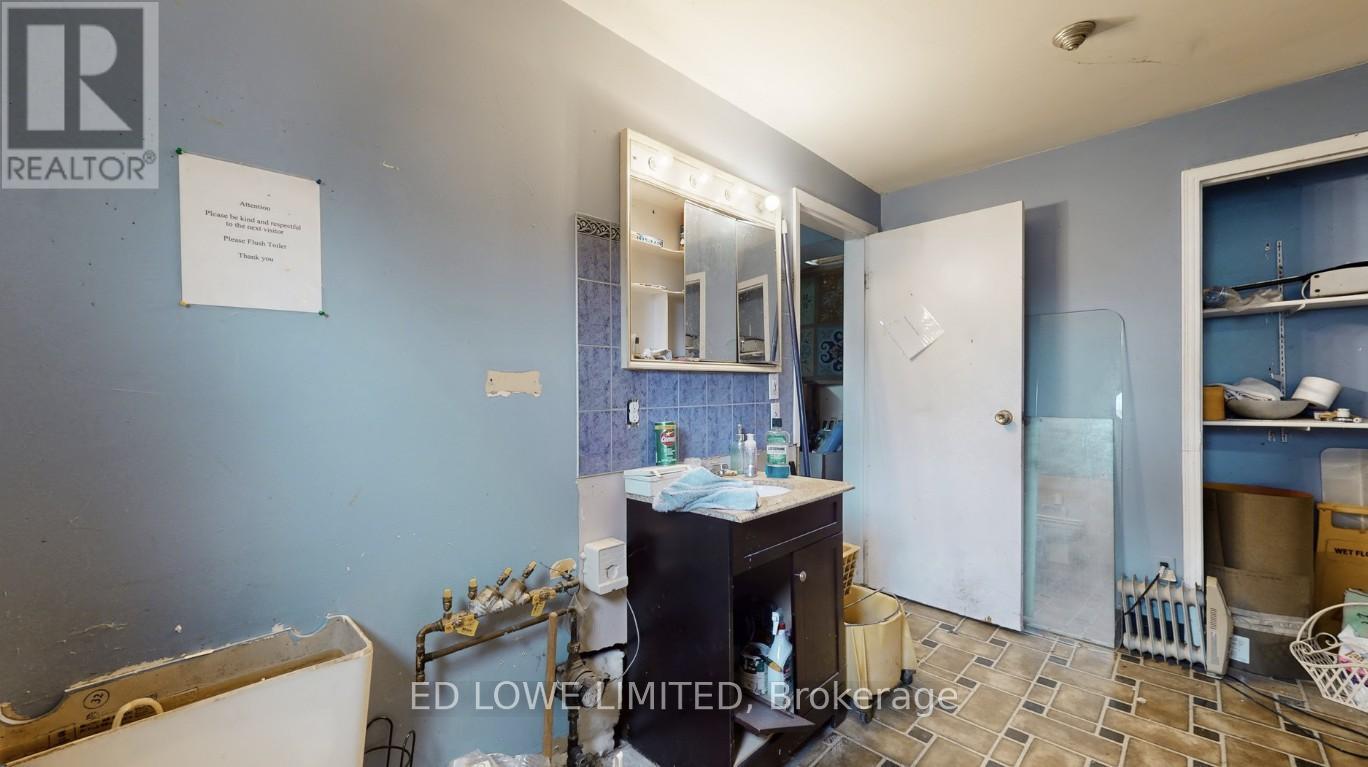 345 Atherley Road, Orillia, Ontario  L3V 1N9 - Photo 30 - S12370737