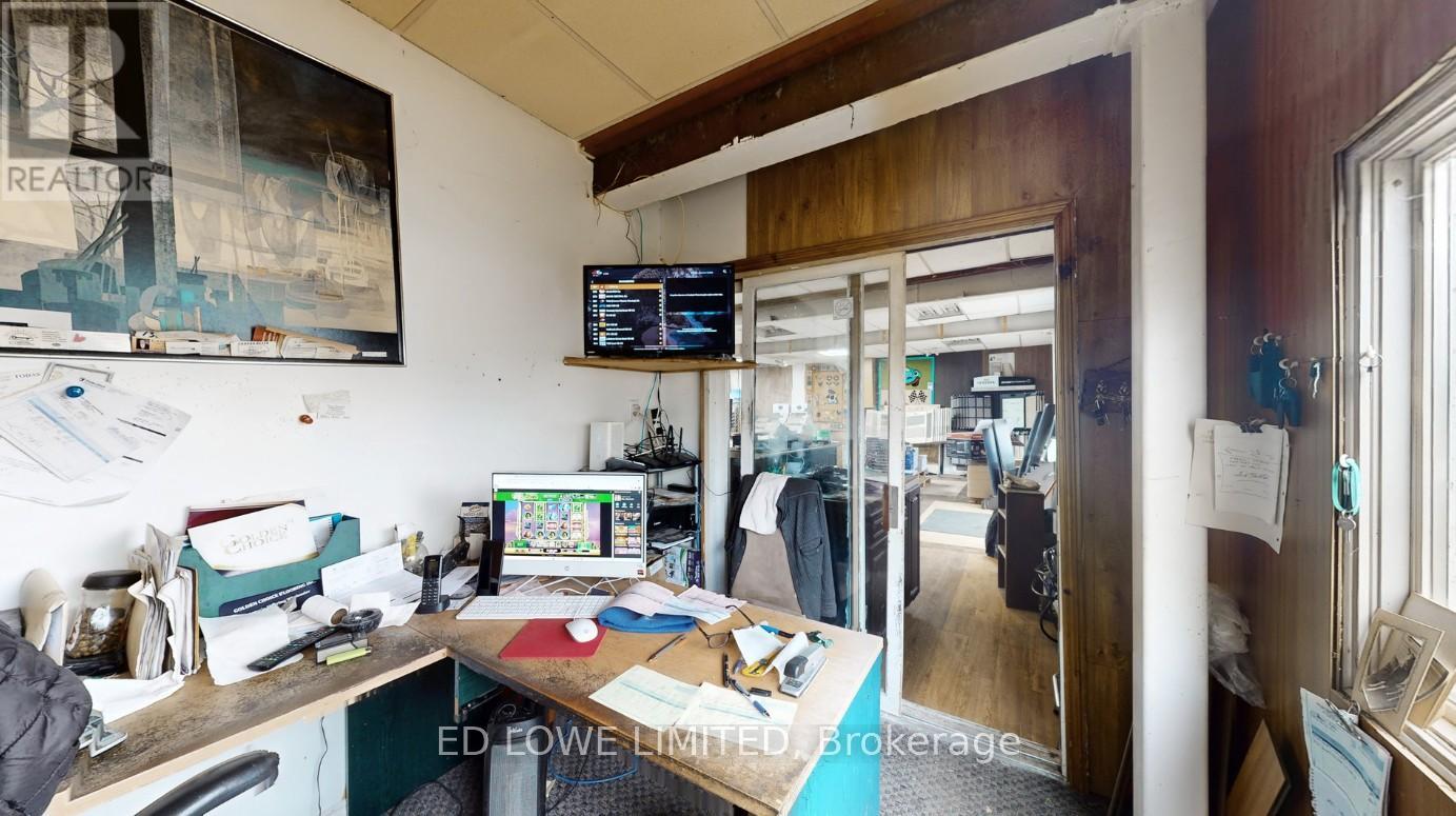 345 Atherley Road, Orillia, Ontario  L3V 1N9 - Photo 8 - S12370737