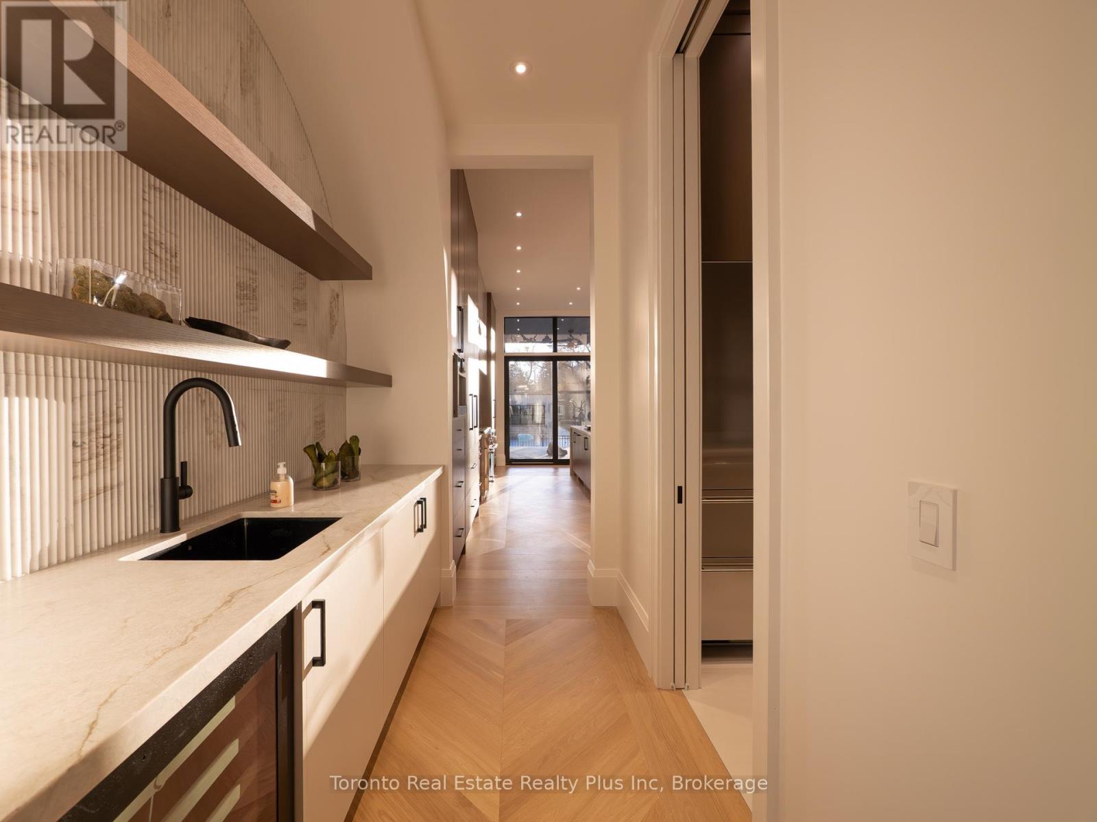 1160 Mona Road, Mississauga, Ontario L5G 2Z7 - Photo 16 - W12554610