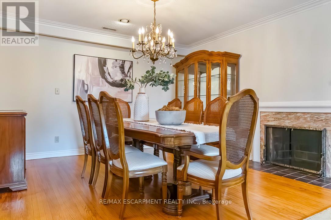 65 Harborn Road, Mississauga, Ontario  L5B 1A5 - Photo 10 - W12558164