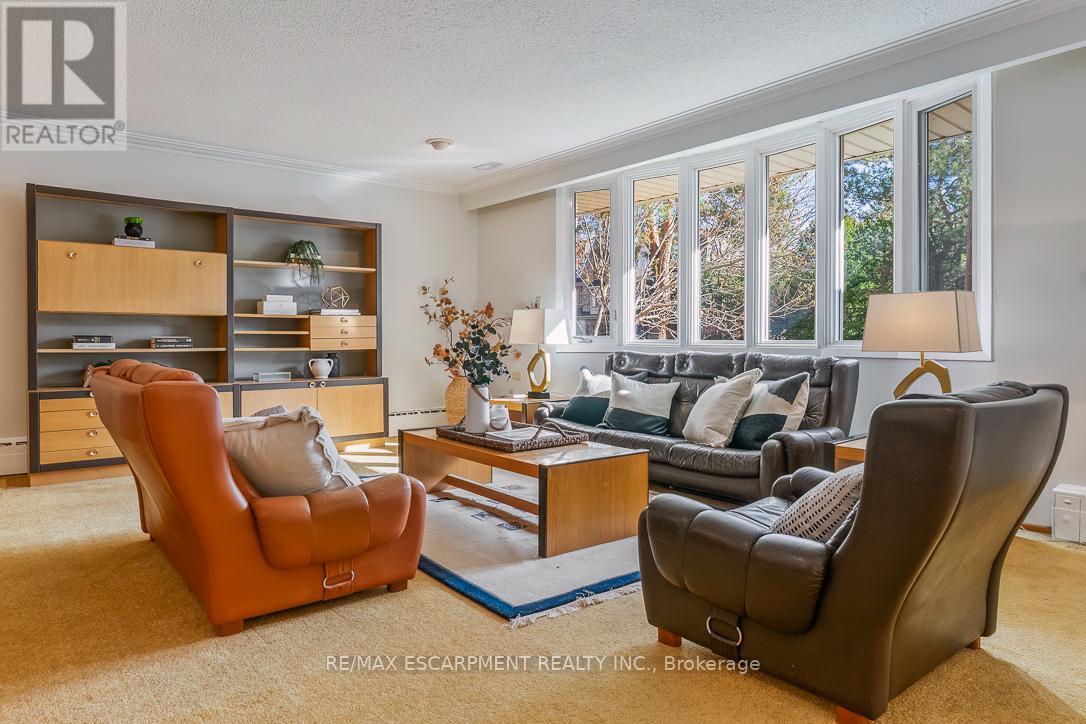 65 Harborn Road, Mississauga, Ontario  L5B 1A5 - Photo 7 - W12558164