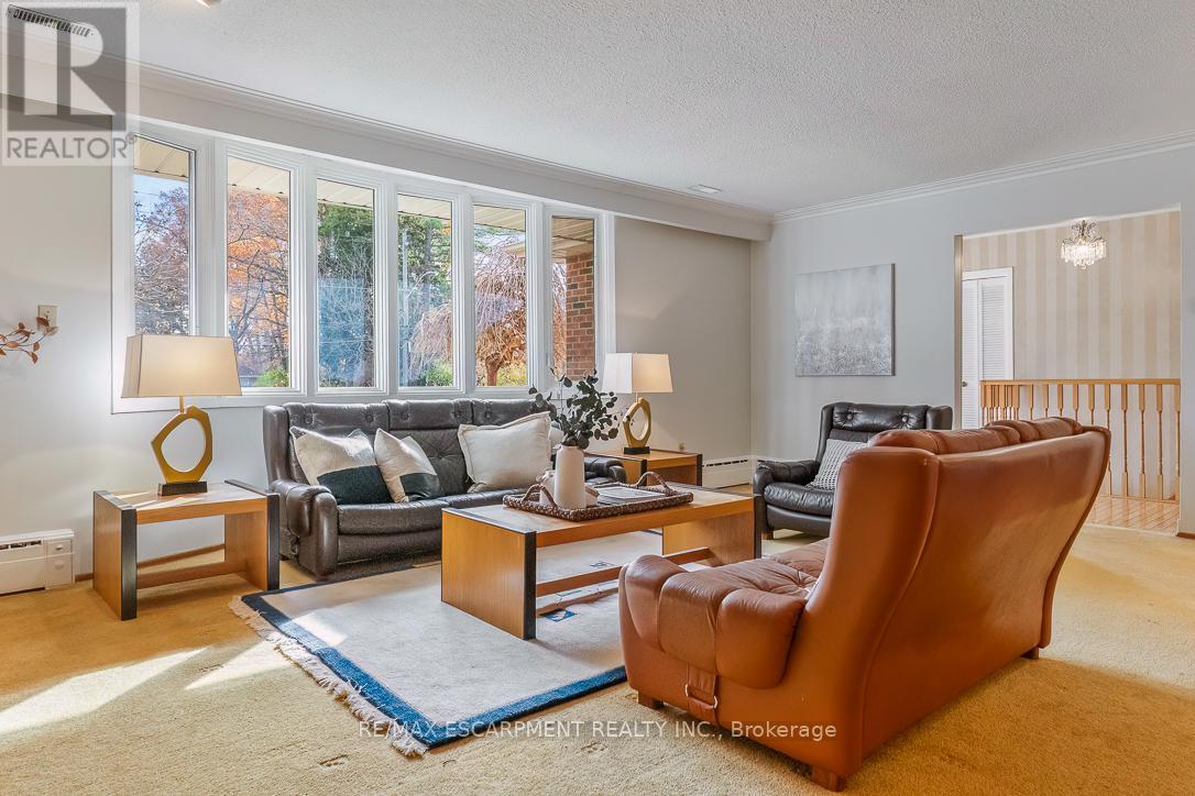 65 Harborn Road, Mississauga, Ontario  L5B 1A5 - Photo 8 - W12558164