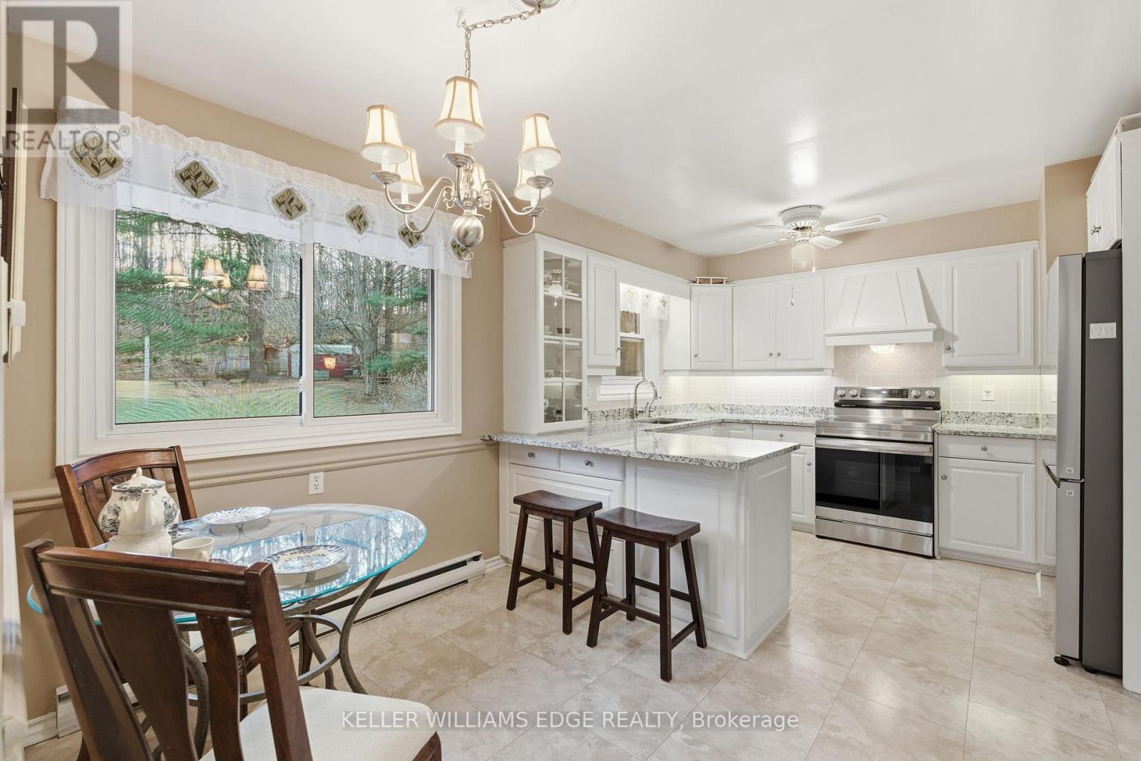 5600 Cedar Springs Road, Burlington, Ontario L7P 0B9 - Photo 17 - W12558486