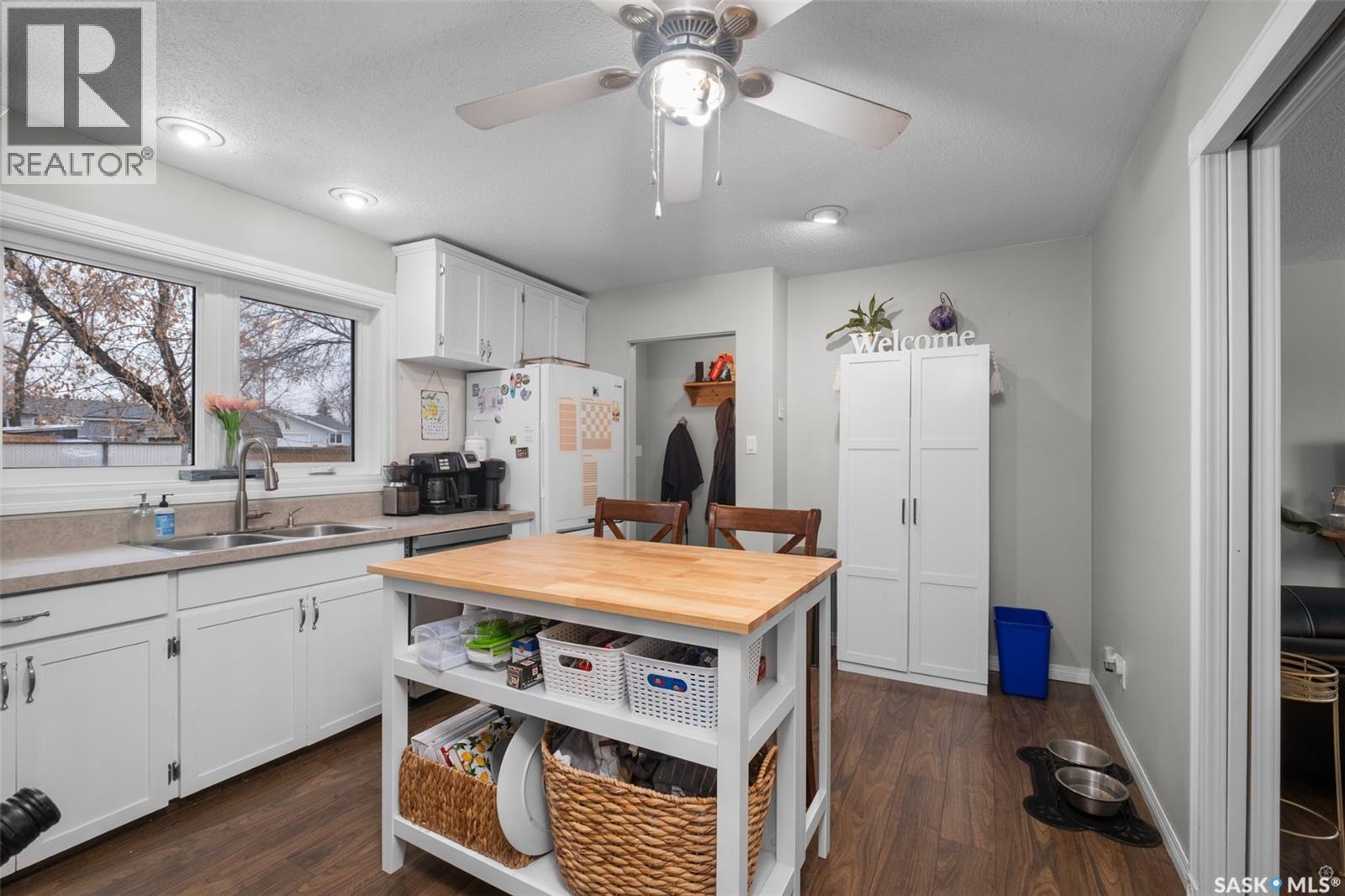 Property at 1459 6th STREET E image 5