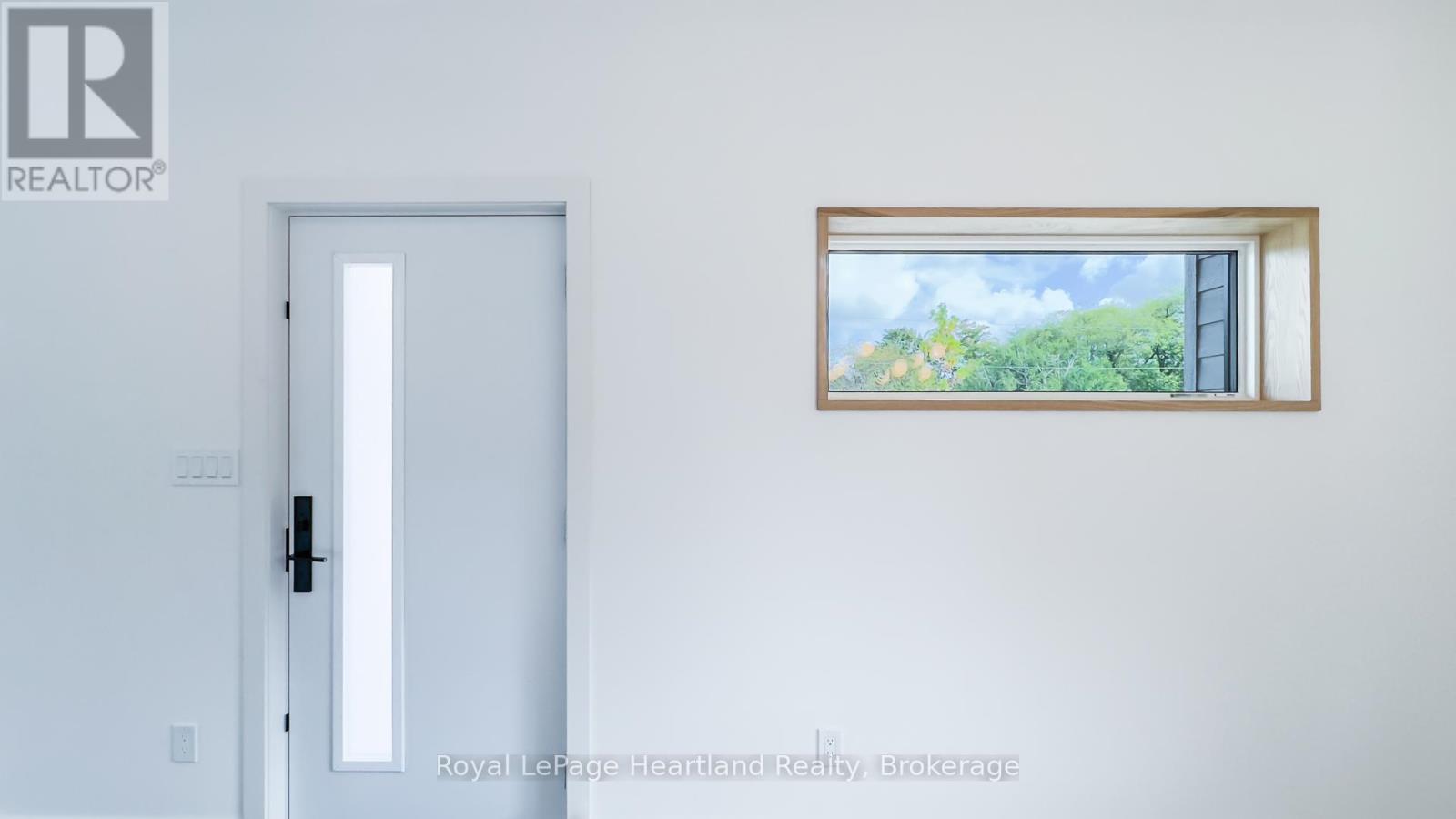 89 Isobel Street, Ashfield-Colborne-Wawanosh, Ontario N0M 1R0 - Photo 3 - X12332511