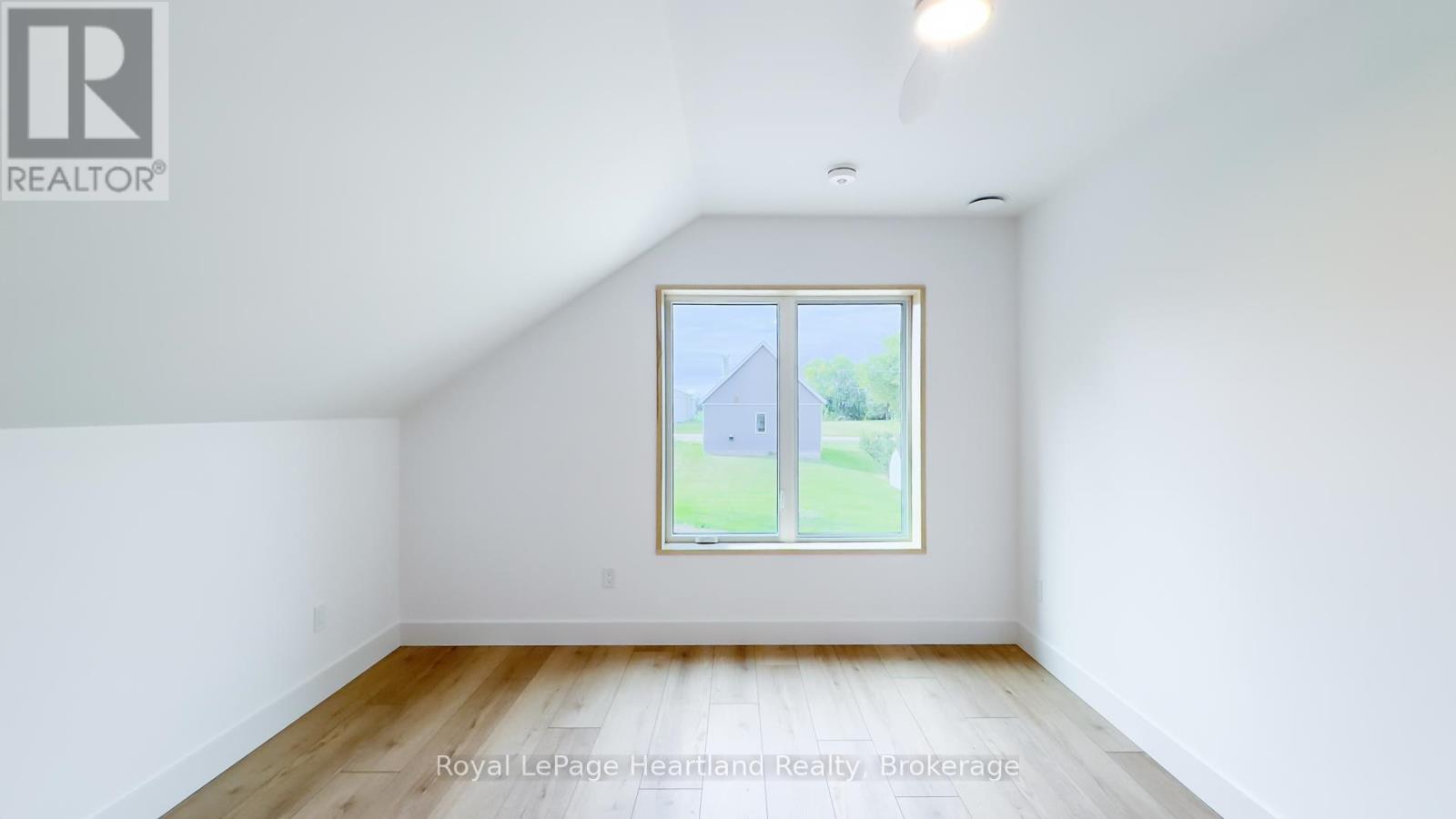 89 Isobel Street, Ashfield-Colborne-Wawanosh, Ontario N0M 1R0 - Photo 38 - X12332511