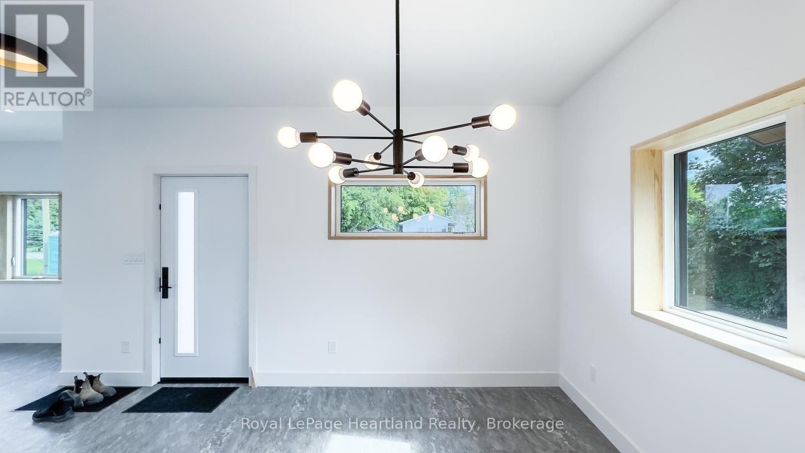 89 Isobel Street, Ashfield-Colborne-Wawanosh, Ontario N0M 1R0 - Photo 5 - X12332511