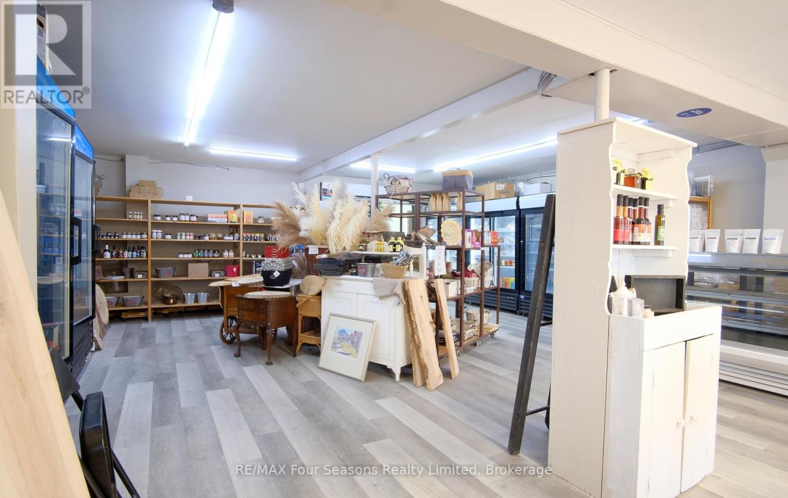 3 - 7296 Highway 26, Clearview (Stayner), Ontario  L0M 1S0 - Photo 4 - S12558822