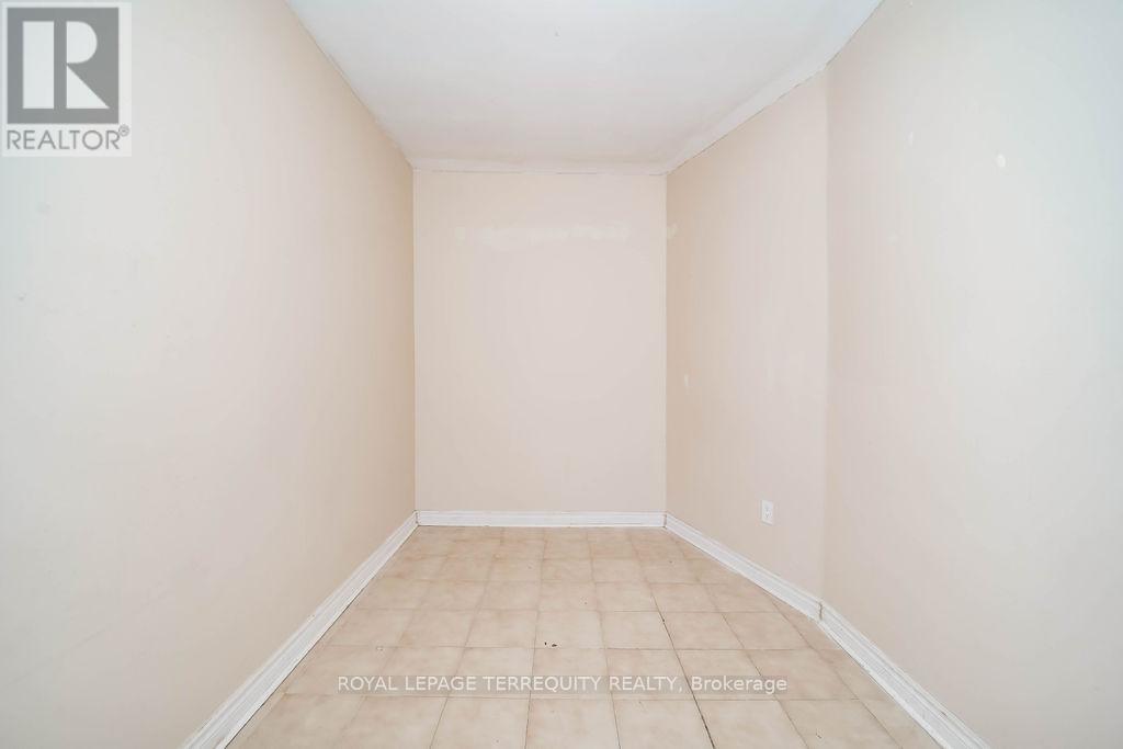 243 Montrose Avenue, Toronto, Ontario  M6G 3G6 - Photo 20 - C12317775