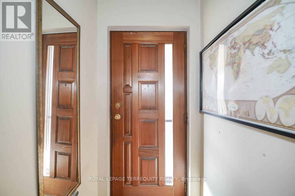 243 Montrose Avenue, Toronto, Ontario  M6G 3G6 - Photo 26 - C12317775