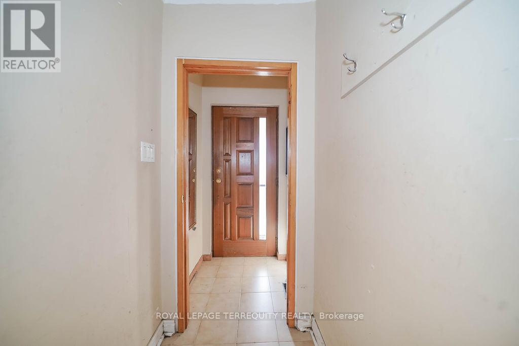 243 Montrose Avenue, Toronto, Ontario  M6G 3G6 - Photo 27 - C12317775