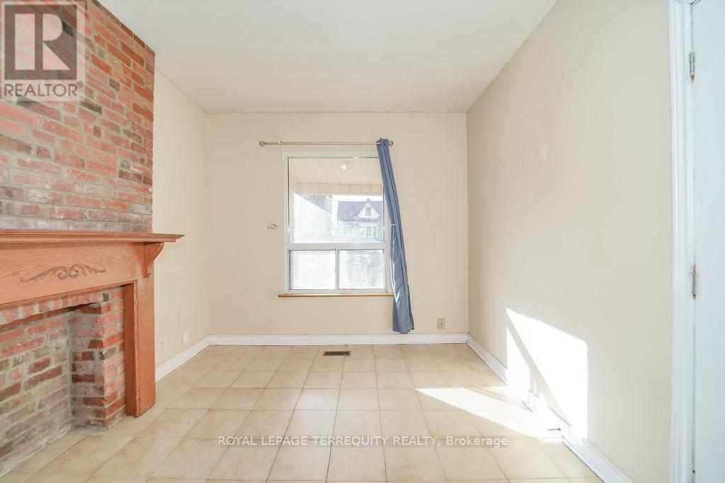 243 Montrose Avenue, Toronto, Ontario  M6G 3G6 - Photo 25 - C12317775