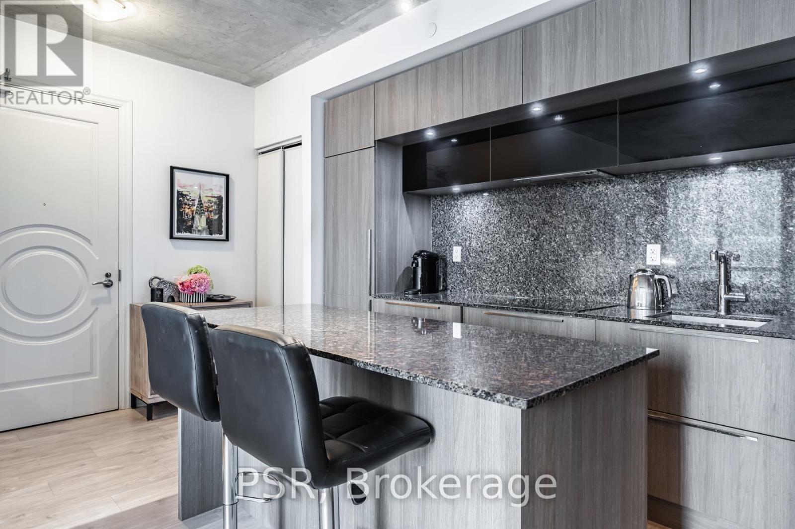 2101 - 88 Blue Jays Way, Toronto, Ontario  M5V 2G3 - Photo 4 - C12499890