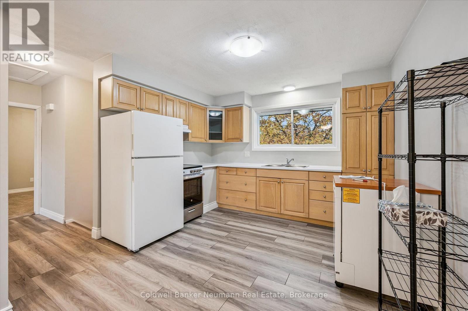 127 Avon Road, Kitchener, Ontario  N2B 1T9 - Photo 12 - X12558756