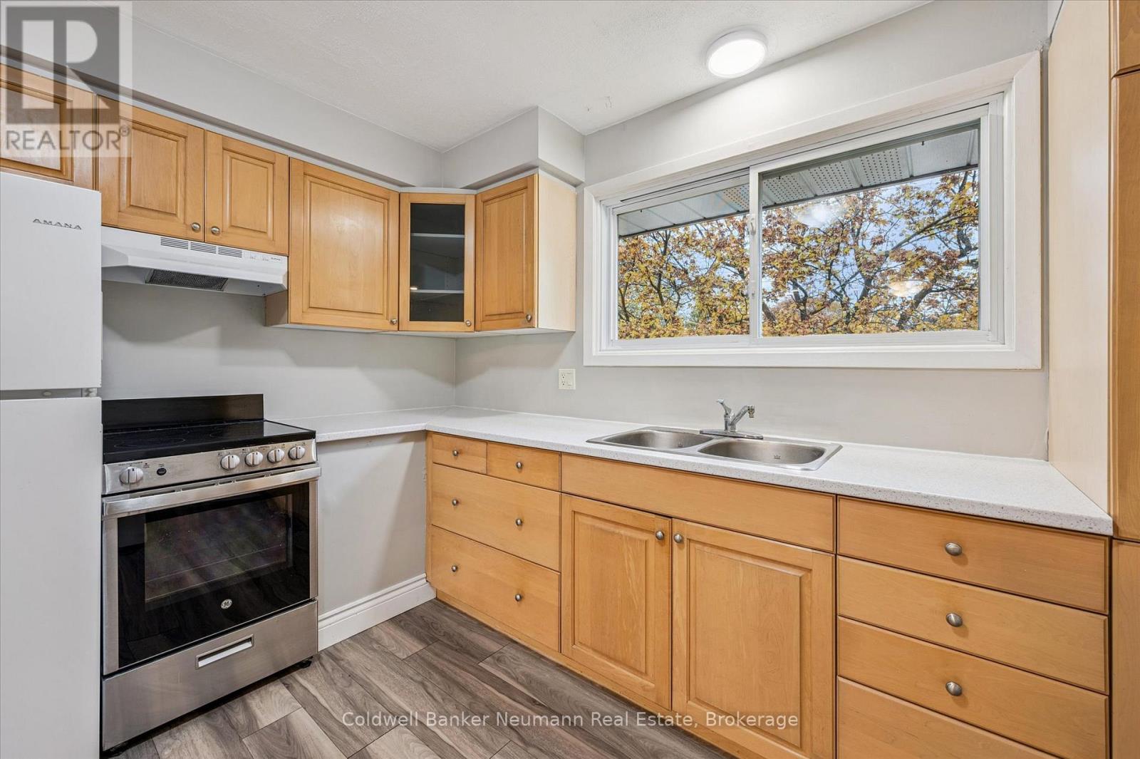 127 Avon Road, Kitchener, Ontario  N2B 1T9 - Photo 25 - X12558756