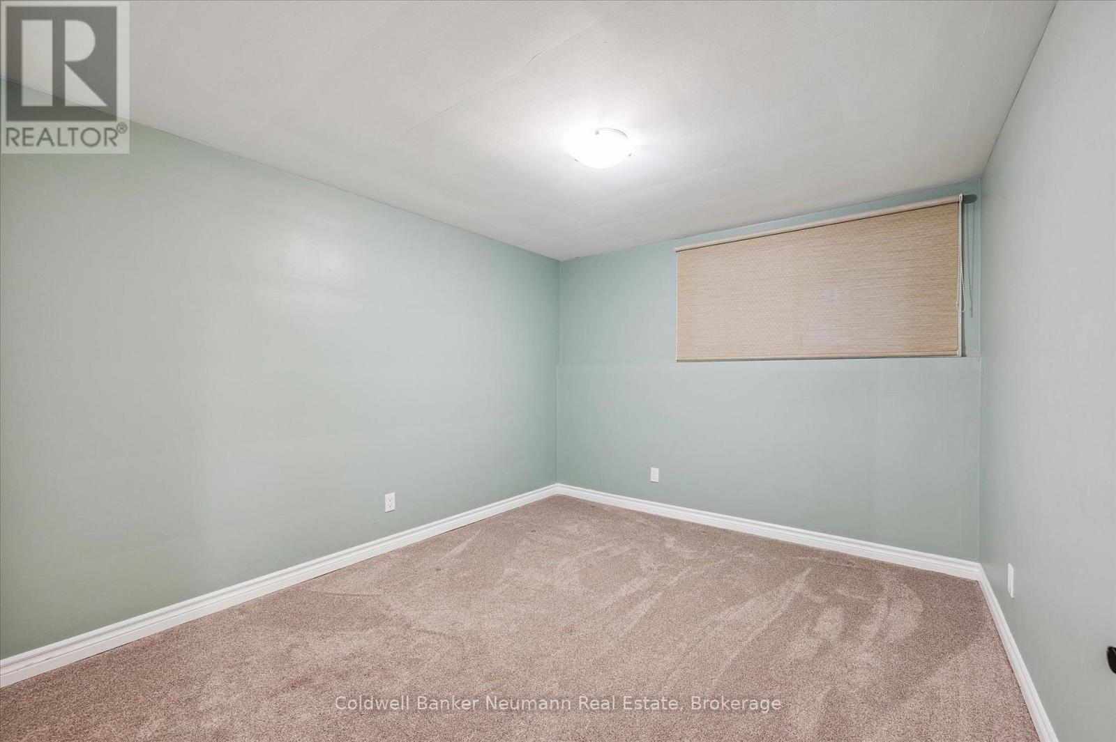 127 Avon Road, Kitchener, Ontario  N2B 1T9 - Photo 30 - X12558756