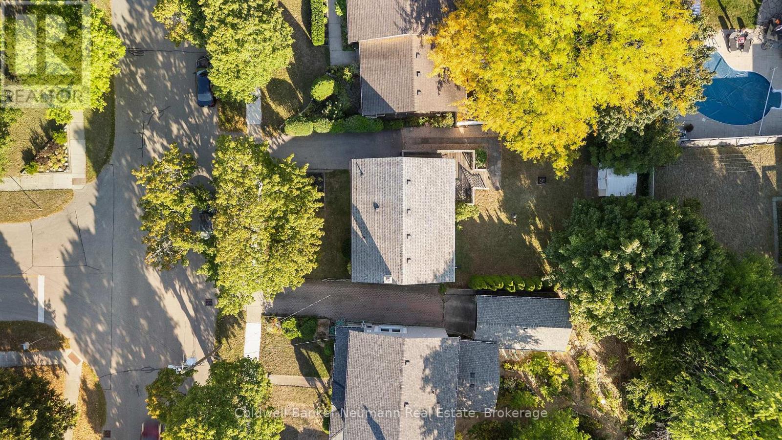 127 Avon Road, Kitchener, Ontario  N2B 1T9 - Photo 36 - X12558756