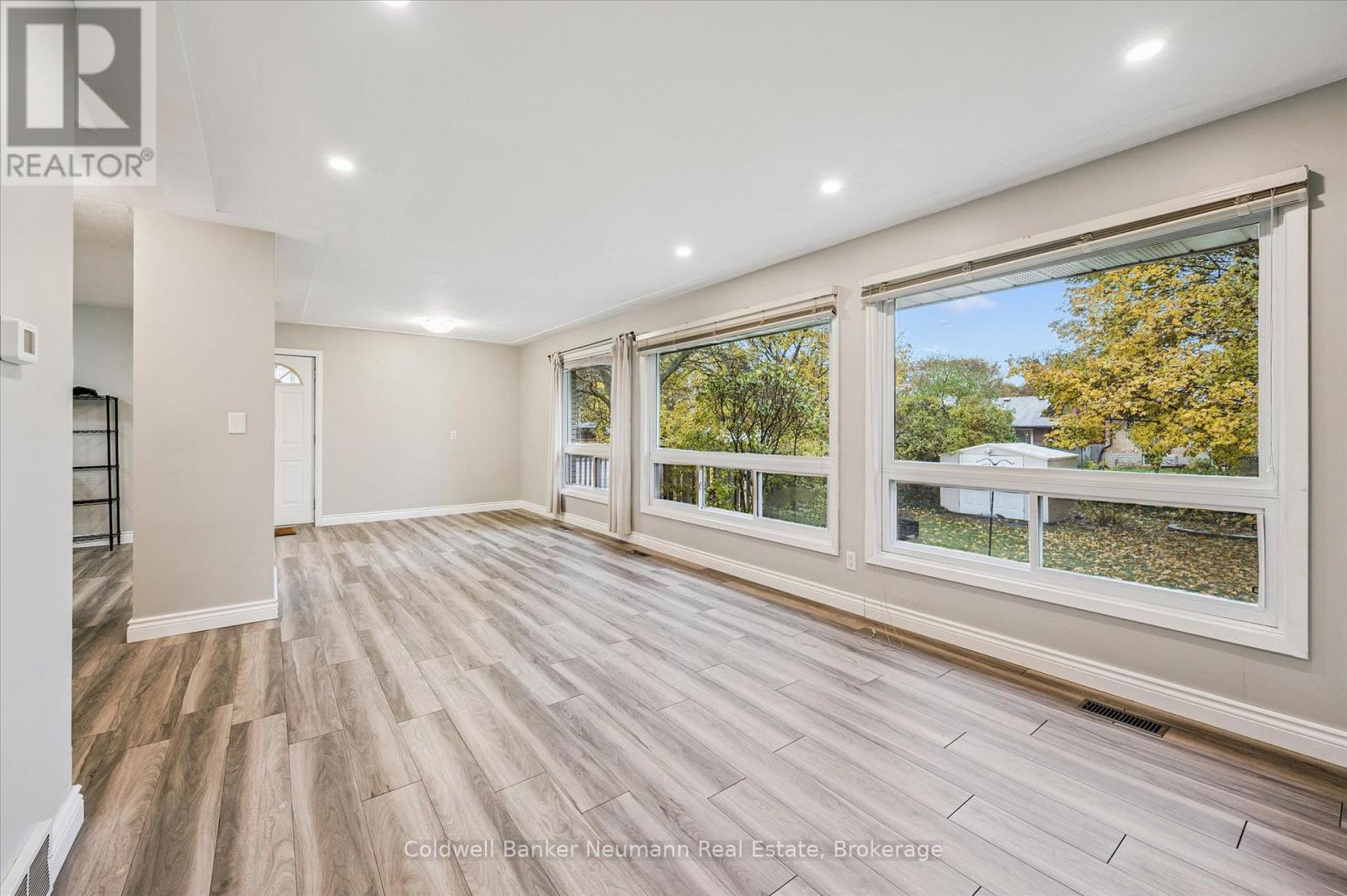 127 Avon Road, Kitchener, Ontario  N2B 1T9 - Photo 9 - X12558756