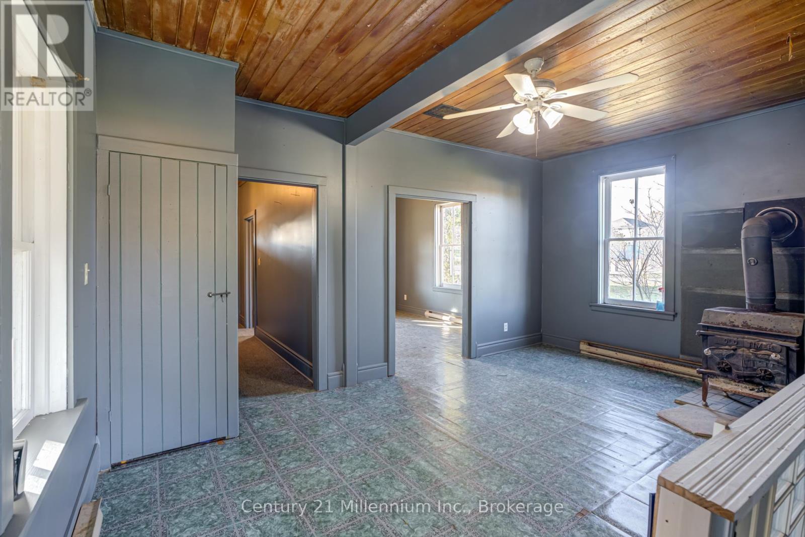 2547 Bruce 9 Road, Northern Bruce Peninsula, Ontario  N0H 1W0 - Photo 15 - X12558814