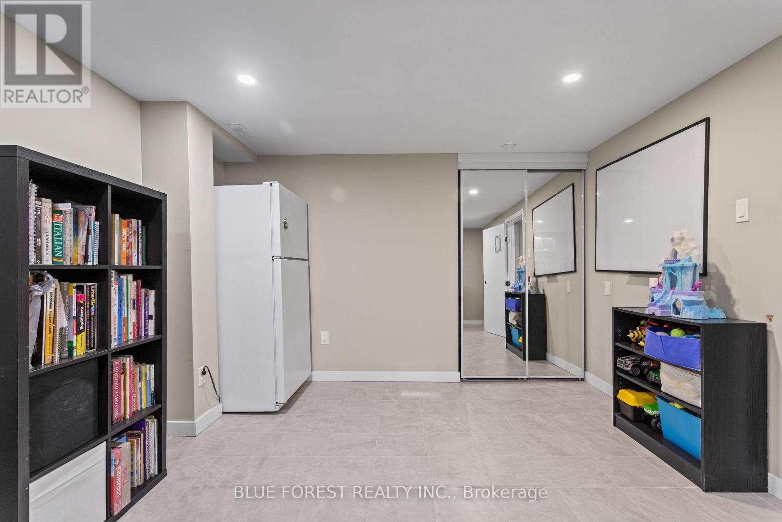 6 Gretna Green, London North, Ontario  N6G 1X1 - Photo 31 - X12558888