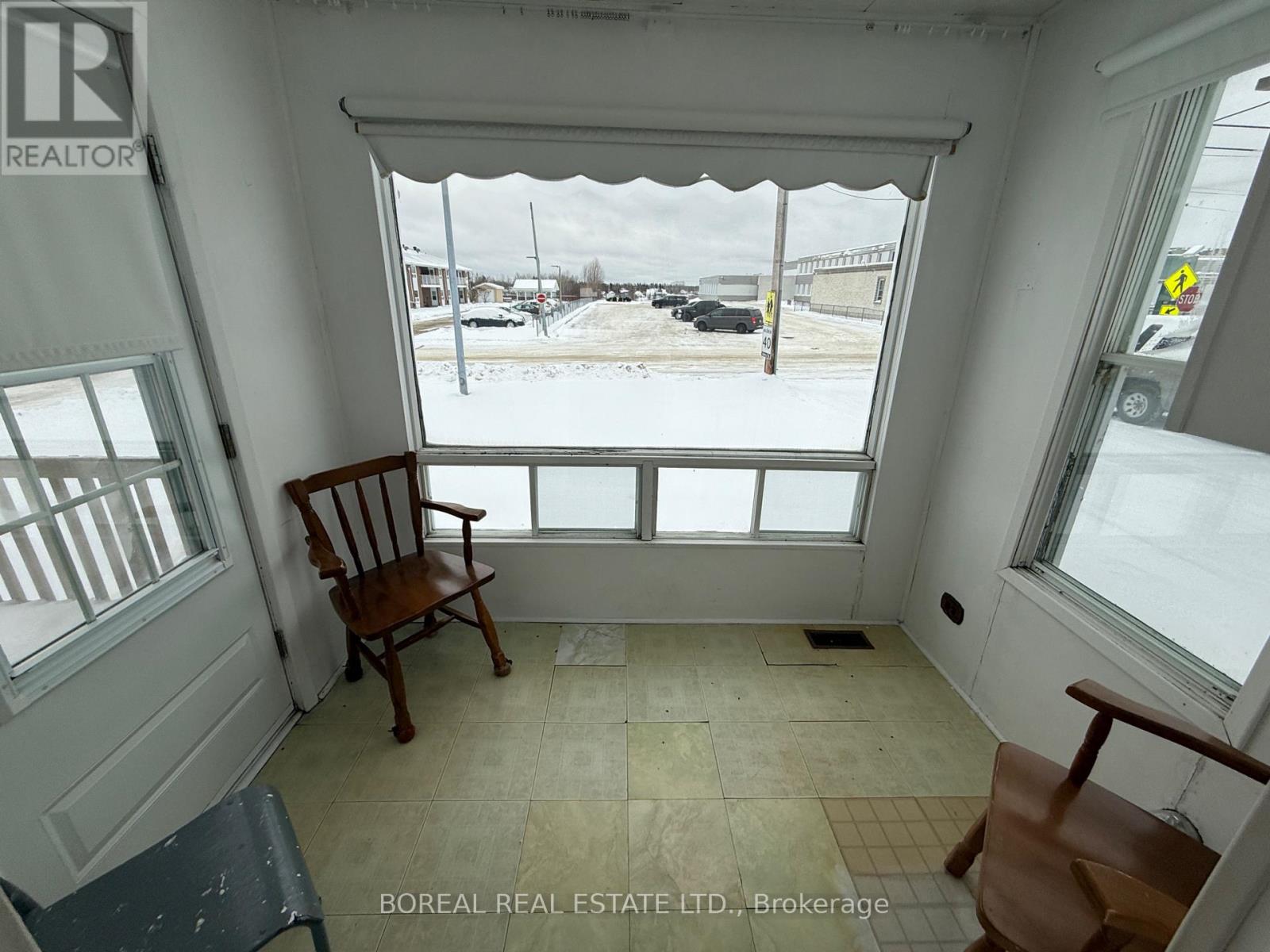 101 Ross Road, Smooth Rock Falls, Ontario  P0L 2B0 - Photo 12 - T12558802